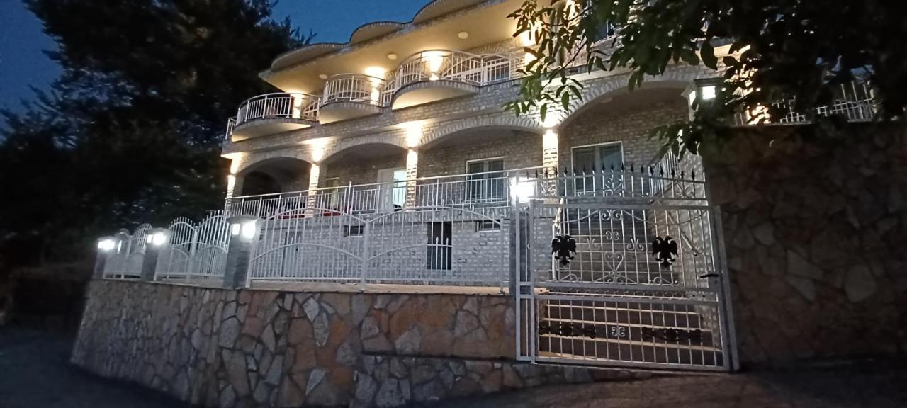 مبيت وإفطار Hyka Stone House شكودر المظهر الخارجي الصورة