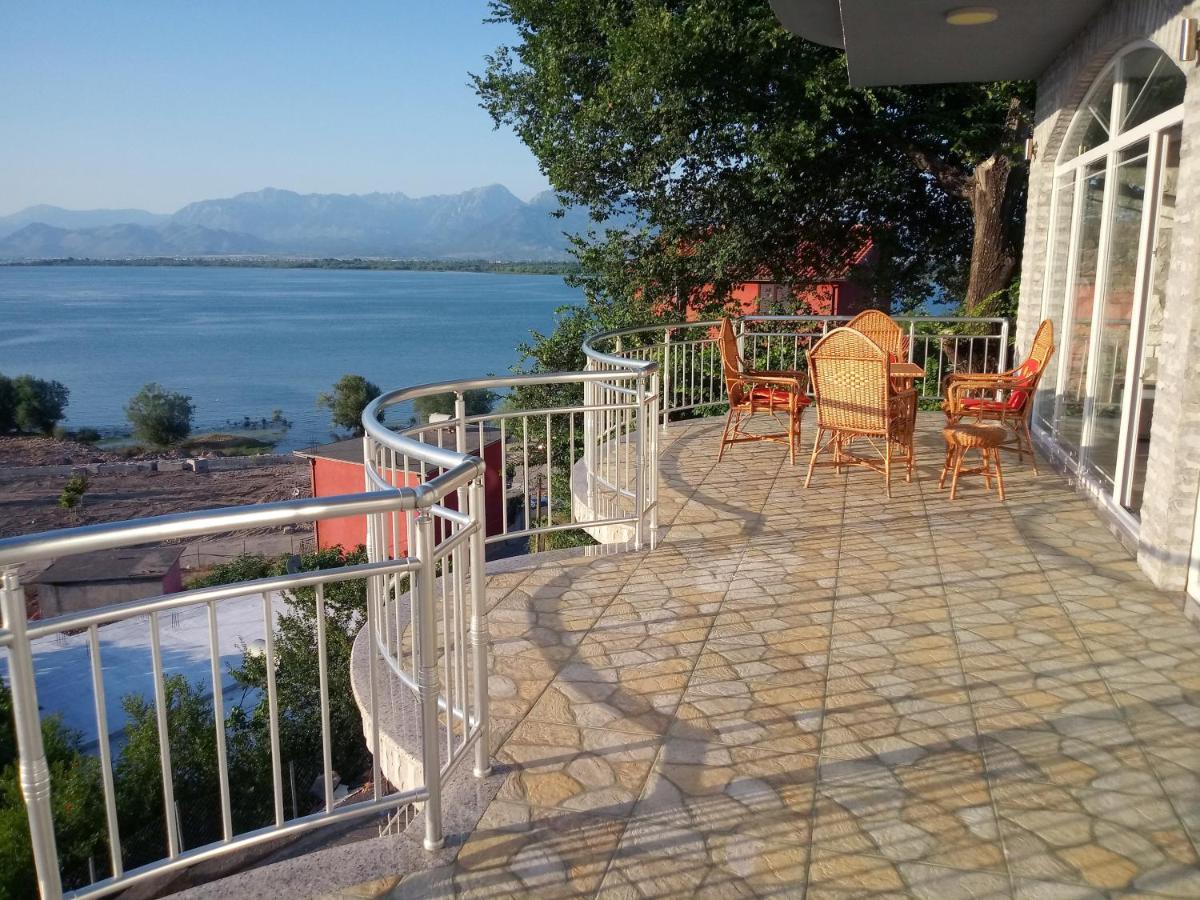 مبيت وإفطار Hyka Stone House شكودر المظهر الخارجي الصورة