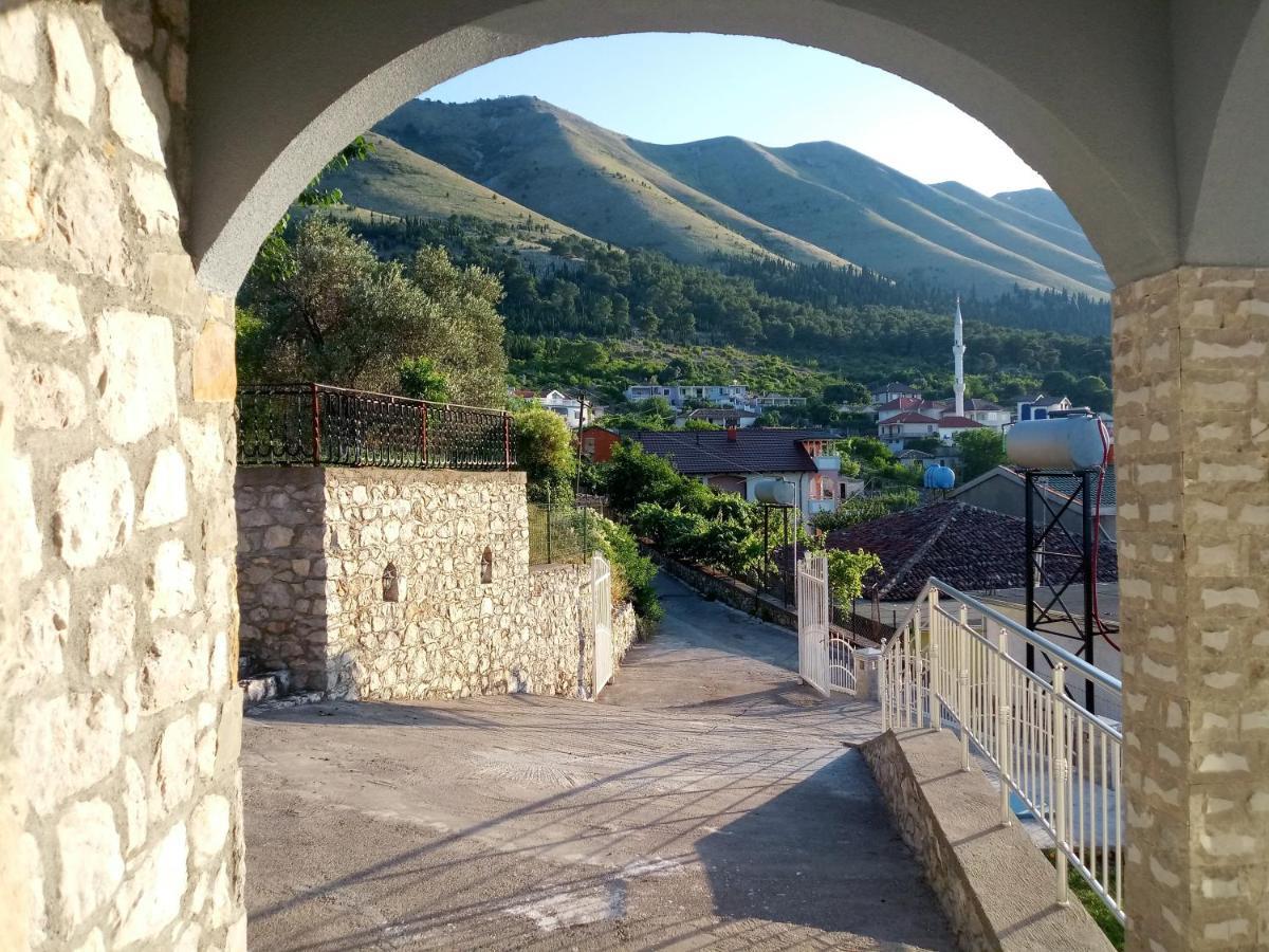مبيت وإفطار Hyka Stone House شكودر المظهر الخارجي الصورة
