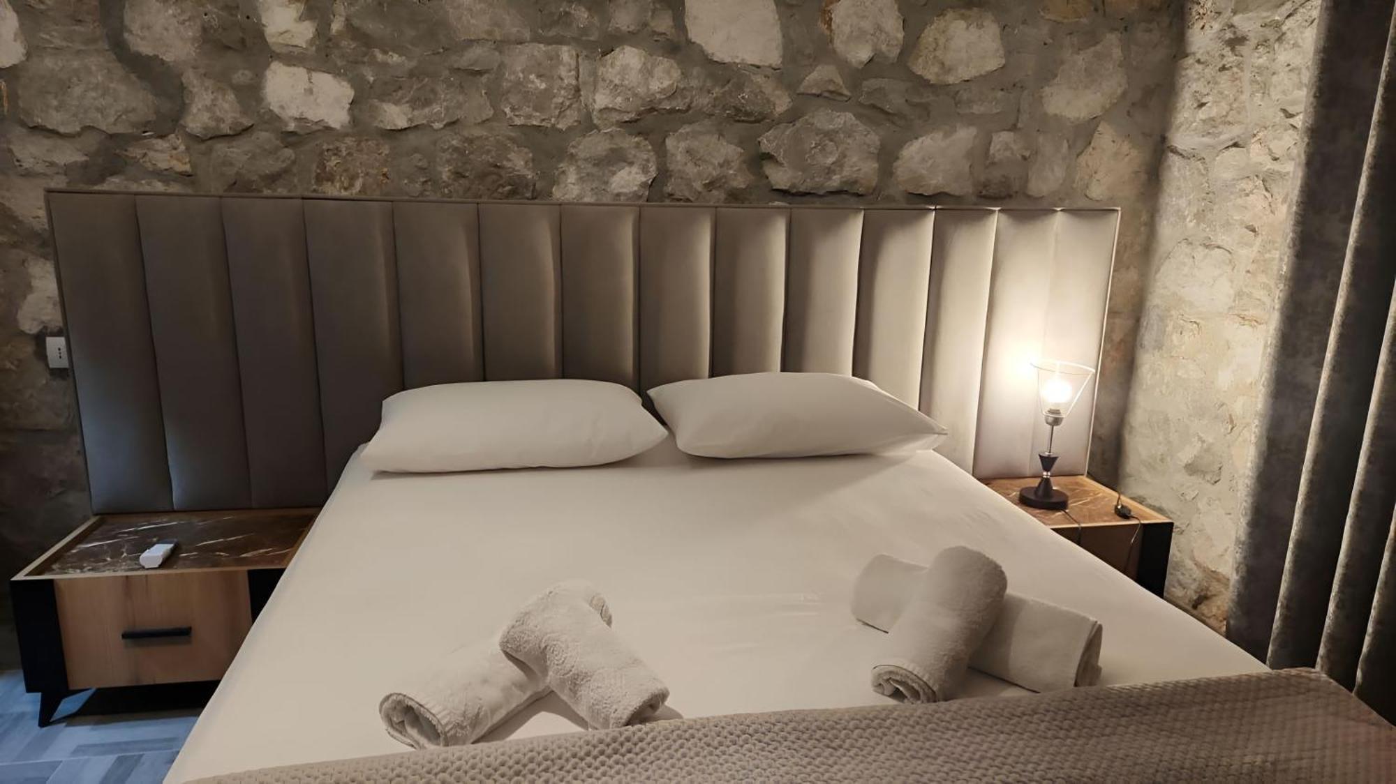 مبيت وإفطار Hyka Stone House شكودر المظهر الخارجي الصورة