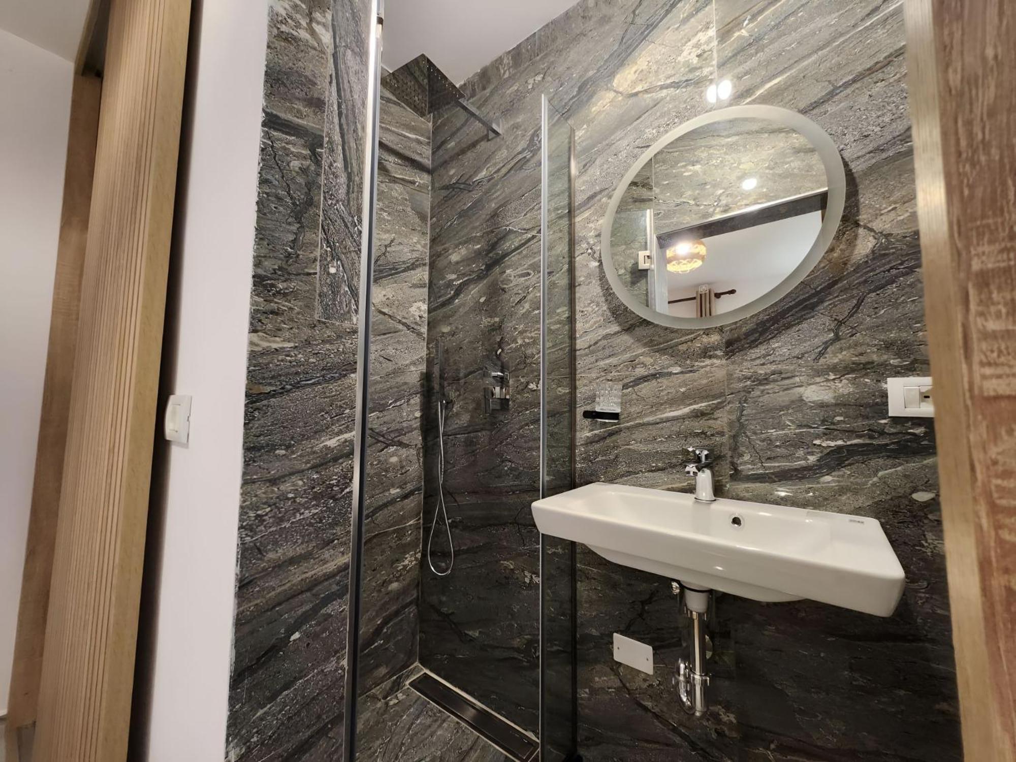 مبيت وإفطار Hyka Stone House شكودر المظهر الخارجي الصورة