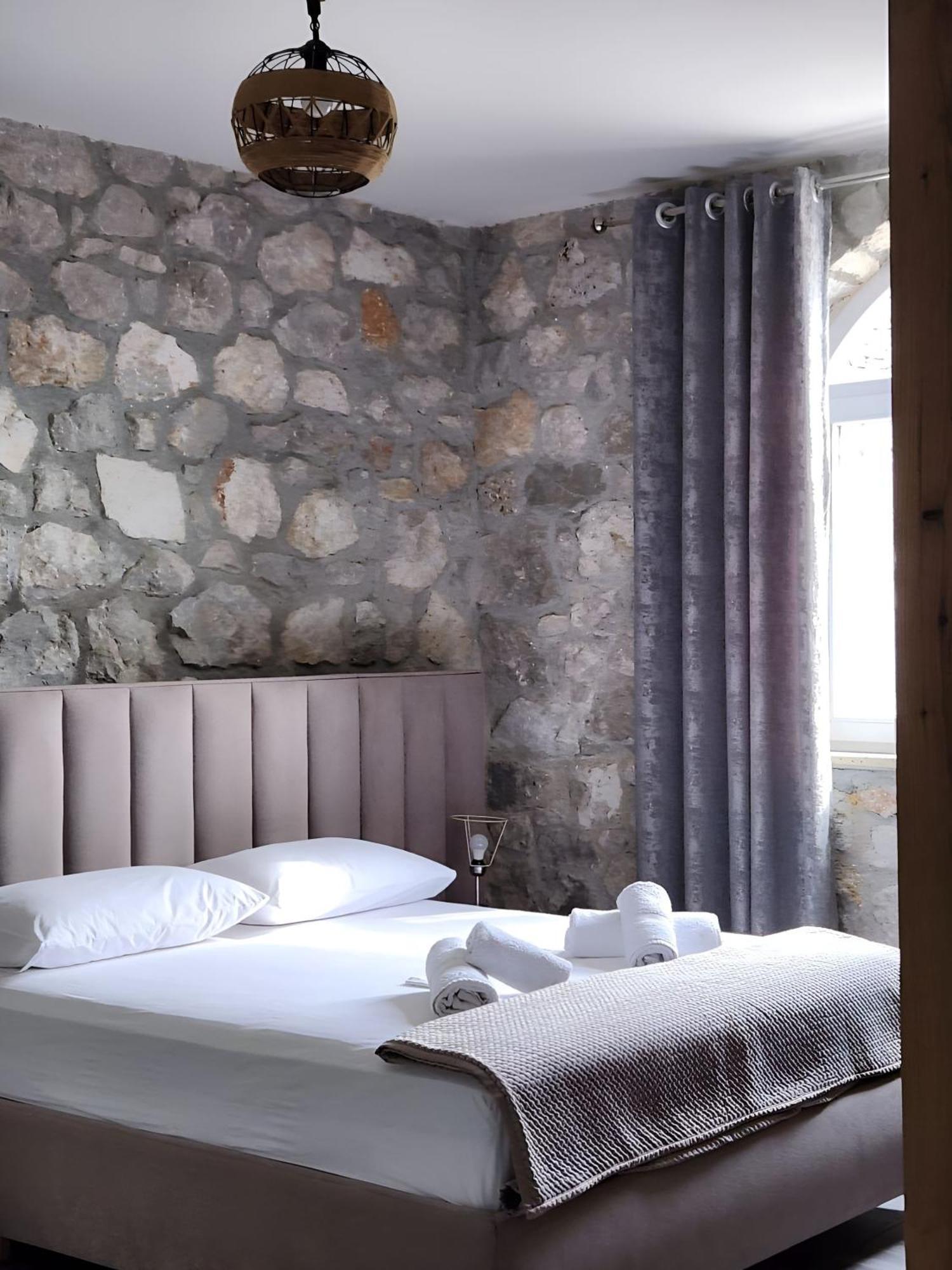 مبيت وإفطار Hyka Stone House شكودر المظهر الخارجي الصورة