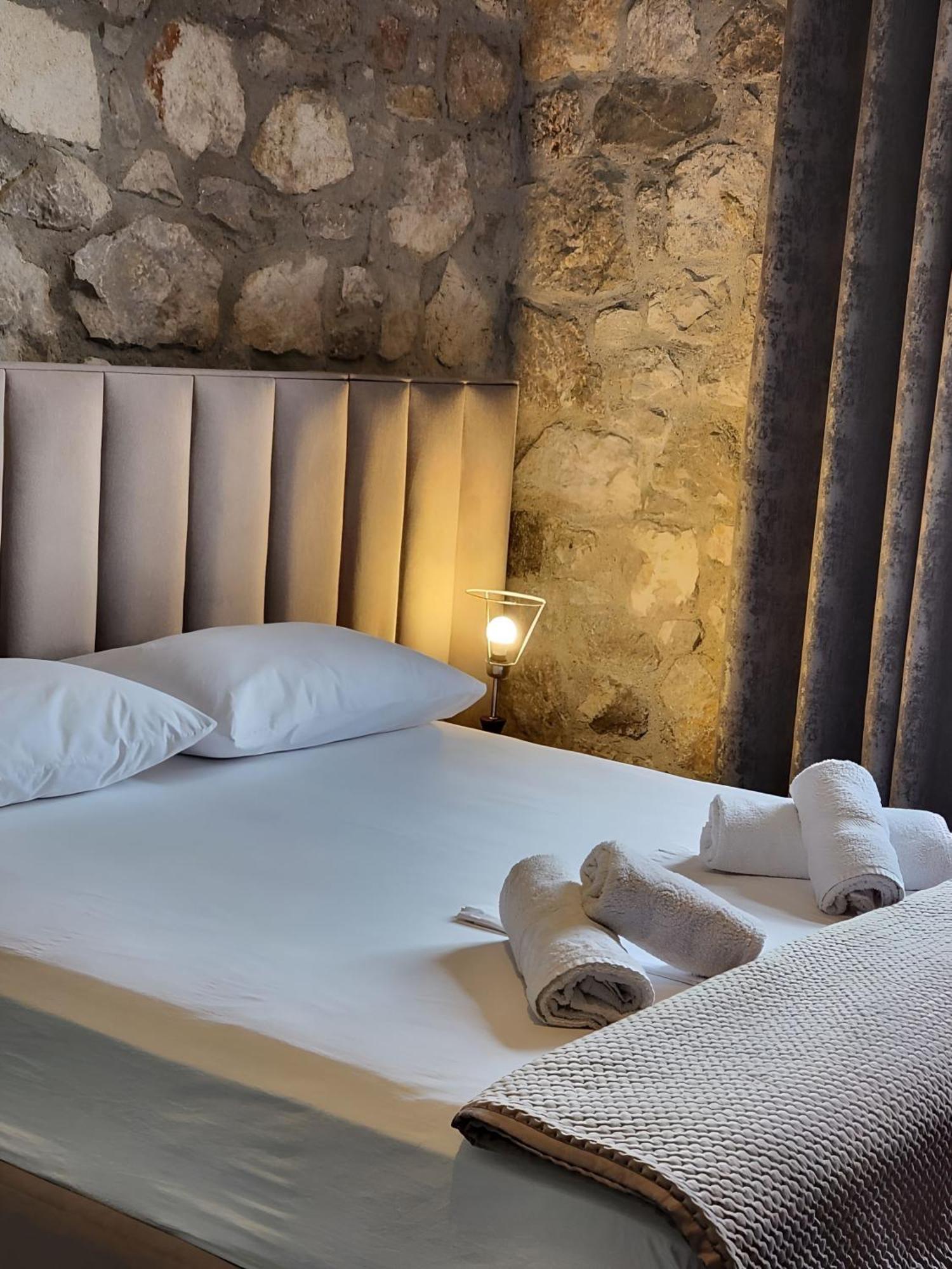 مبيت وإفطار Hyka Stone House شكودر المظهر الخارجي الصورة