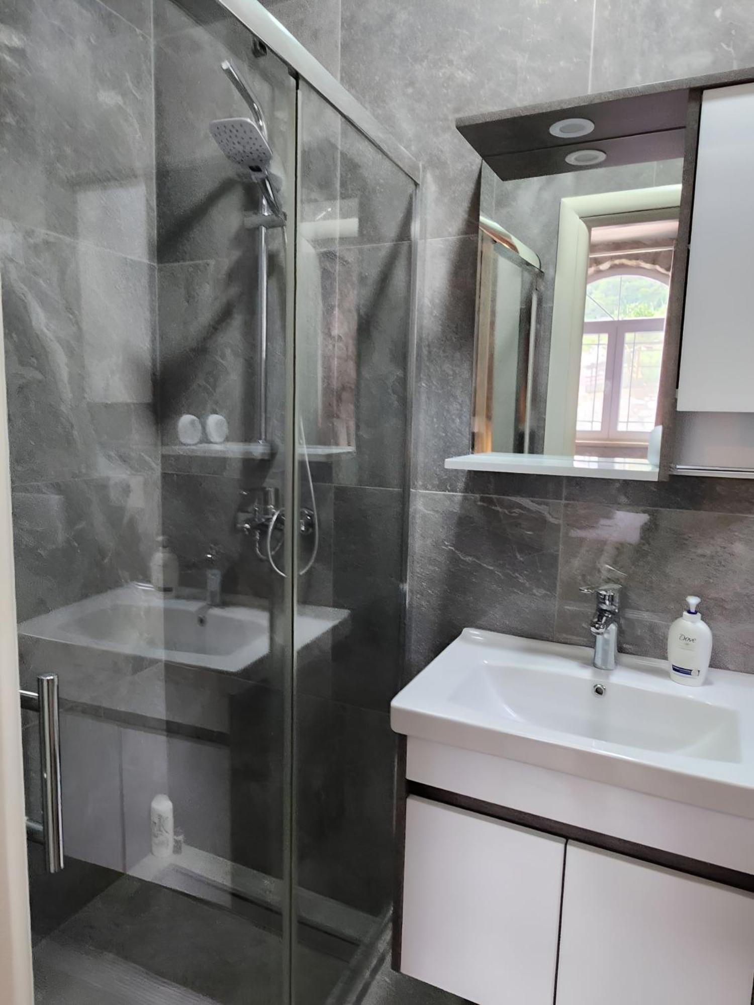 مبيت وإفطار Hyka Stone House شكودر المظهر الخارجي الصورة